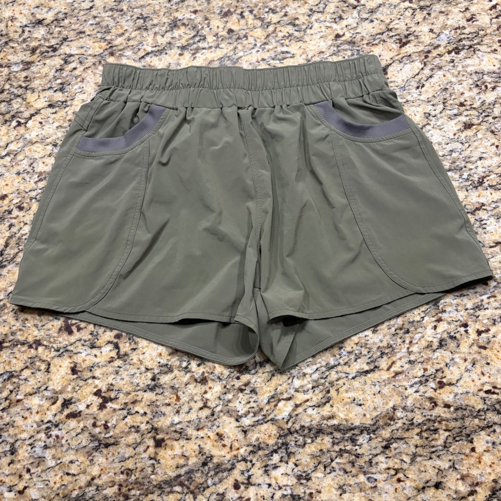 Kuhl Freeflex Shorts Womens XL Olive Green Hiking Performance Outdoor Pockets ws